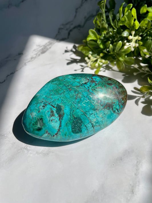 Polished Peruvian Chrysocolla Malachite Matrix Palm Stone